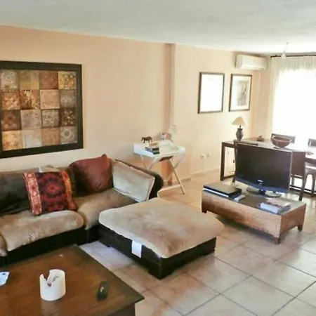 Holiday home Acogedora Luminosa De 3 Plantas. *