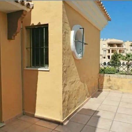 Acogedora Luminosa De 3 Plantas. Holiday home